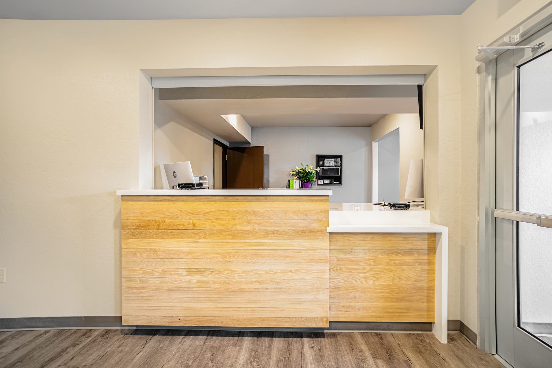 WoodSpring Suites Naples East photo 4 of 17