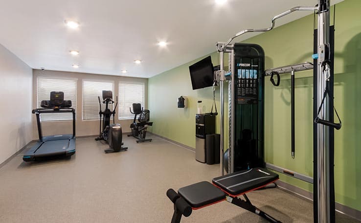 WoodSpring Suites Chandler Airport photo 4 of 21