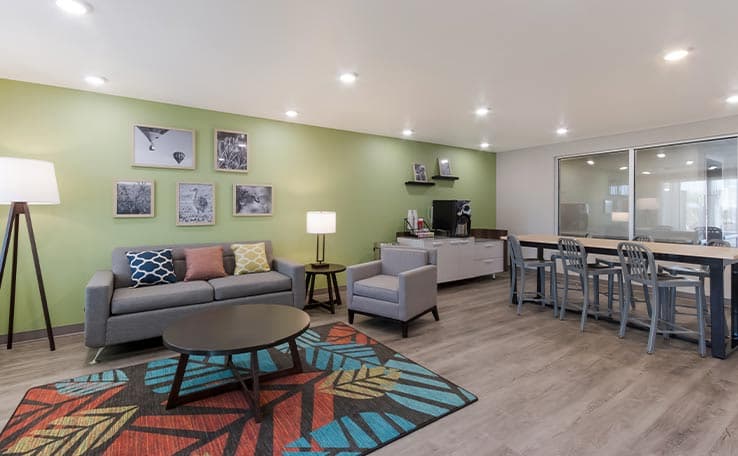WoodSpring Suites Chandler Airport photo 3 of 21