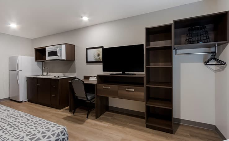 WoodSpring Suites Chandler Airport photo 7 of 21