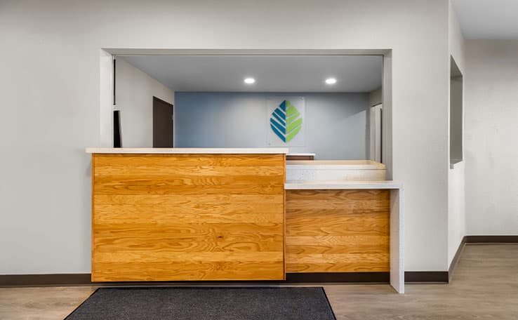 WoodSpring Suites Palmdale - Lancaster photo 2 of 22