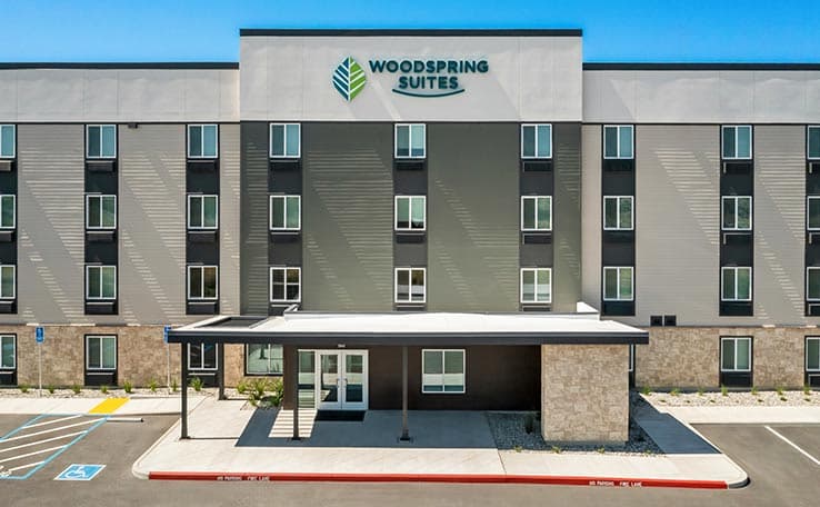 WoodSpring Suites Manteca - Stockton South photo 2 of 11