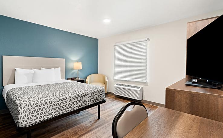 WoodSpring Suites Denver Commerce City photo 10 of 17