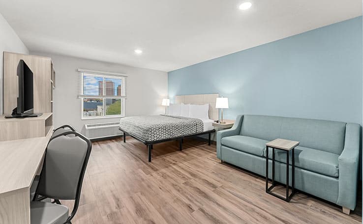 WoodSpring Suites Wilmington Riverfront photo 10 of 19