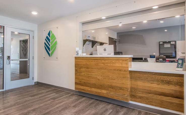 WoodSpring Suites Doral Miami Airport photo 2 of 22