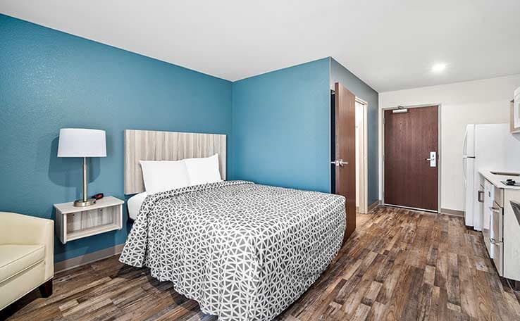 WoodSpring Suites Fort Myers - Cape Coral photo 9 of 19