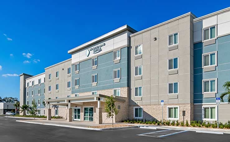 /extended-stay-hotels/locations/florida/palm-springs/woodspring-suites