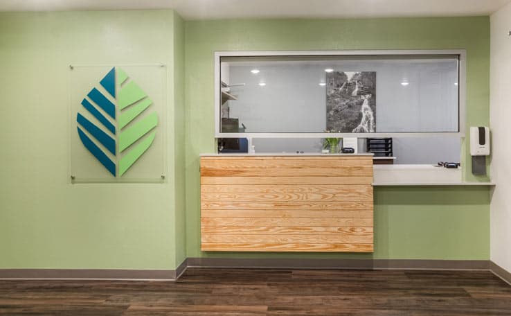 WoodSpring Suites Atlanta Newnan photo 2 of 21