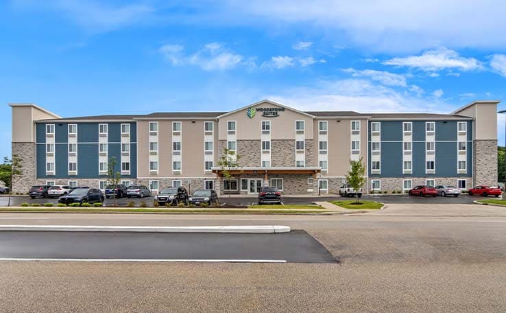 WoodSpring Suites Elkhart photo 1 of 21