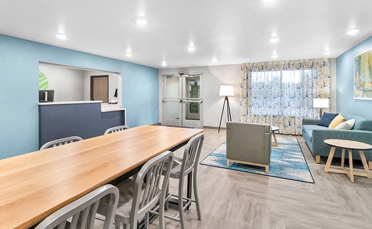 WoodSpring Suites Elkhart photo 3 of 21