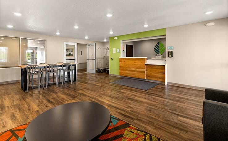 WoodSpring Suites Bowling Green I-65 photo 2 of 19