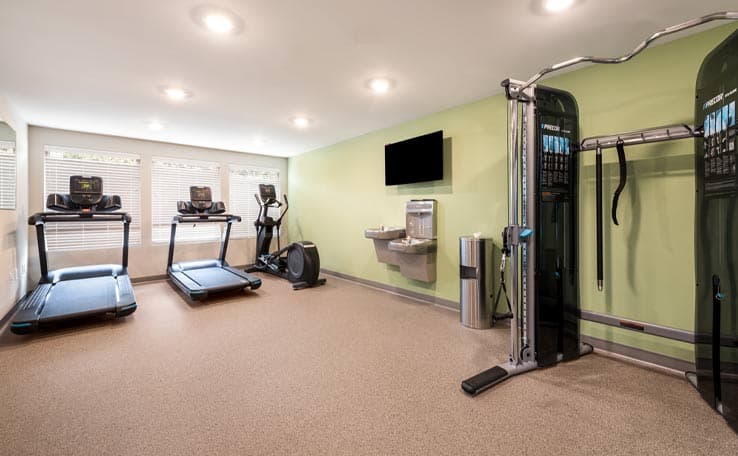 WoodSpring Suites Greensboro - High Point North photo 4 of 19