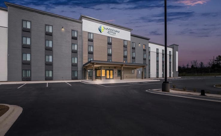 WoodSpring Suites Charlotte Northlake photo 3 of 9