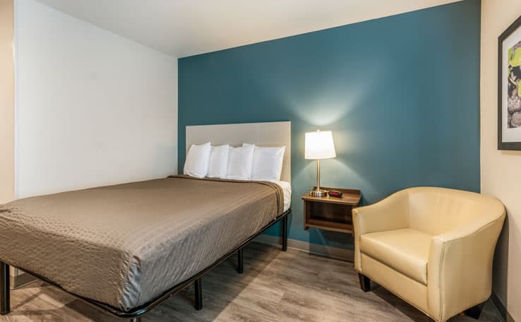 WoodSpring Suites Linden photo 9 of 21