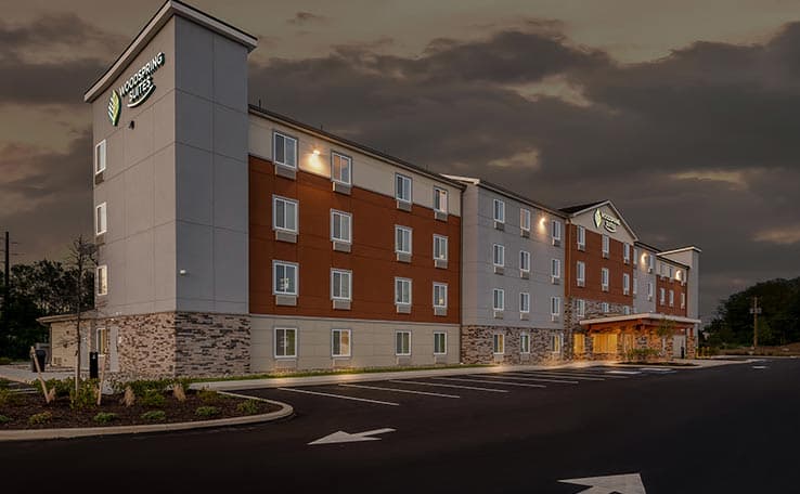 WoodSpring Suites Lancaster North photo 3 of 8