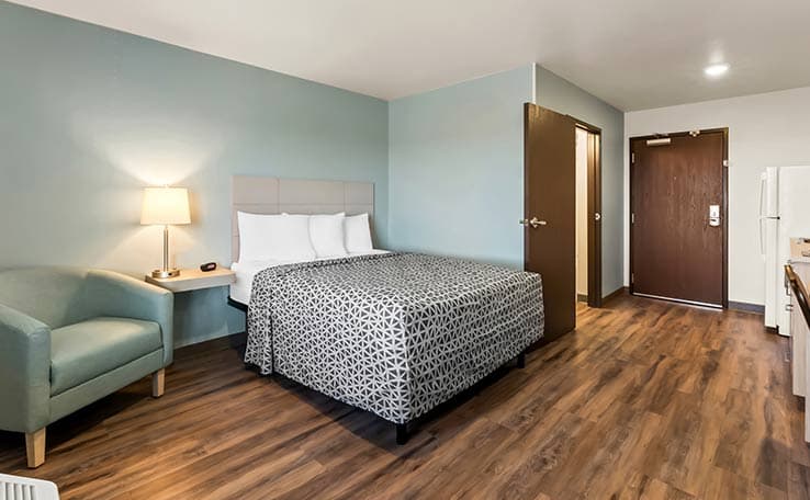 WoodSpring Suites Easton Nazareth photo 8 of 20