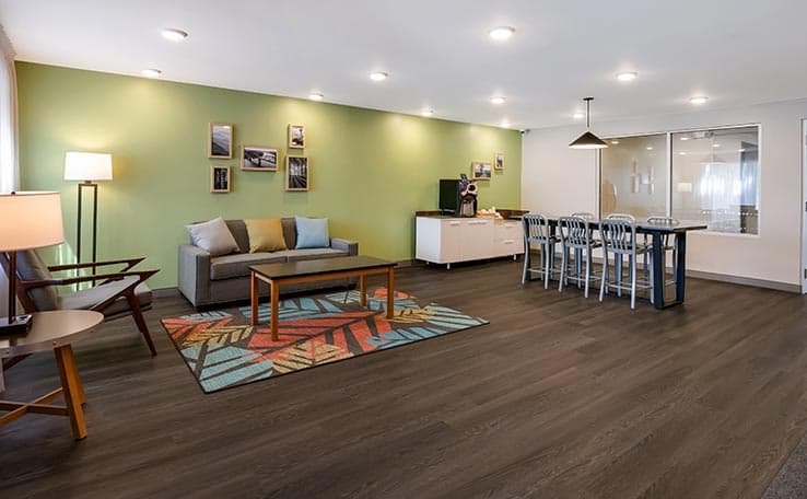 WoodSpring Suites Knoxville West photo 3 of 18