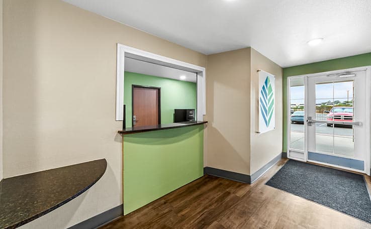 WoodSpring Suites San Antonio South photo 2 of 22