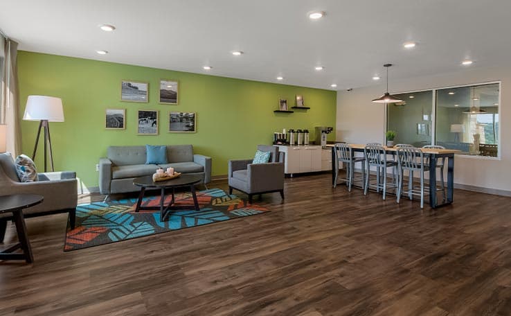 WoodSpring Suites Roanoke photo 3 of 19
