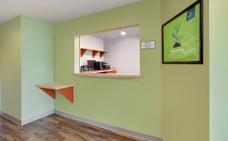 WoodSpring Suites Washington DC Andrews AFB photo 2 of 14