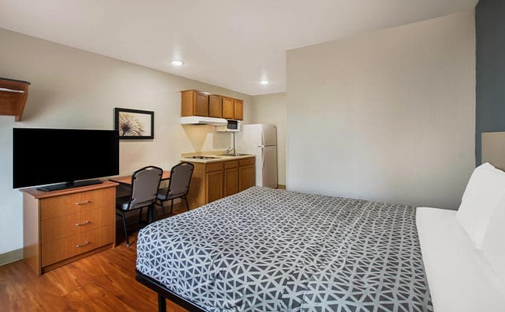WoodSpring Suites Louisville Southeast photo 5 of 16