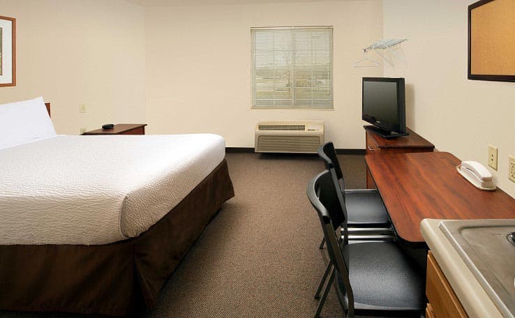 WoodSpring Suites Albuquerque East I-40 Tramway photo 5 of 11