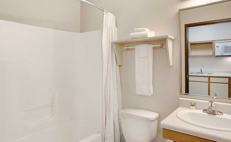 WoodSpring Suites Fort Wayne photo 8 of 14