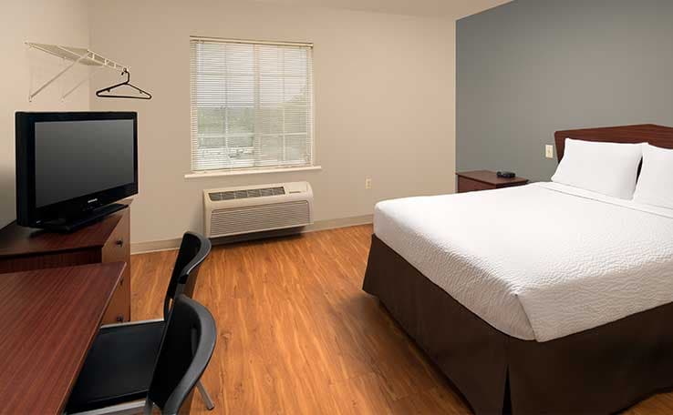 WoodSpring Suites Kansas City Liberty photo 6 of 15