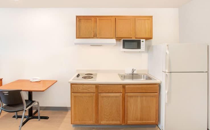 WoodSpring Suites Springdale photo 4 of 13