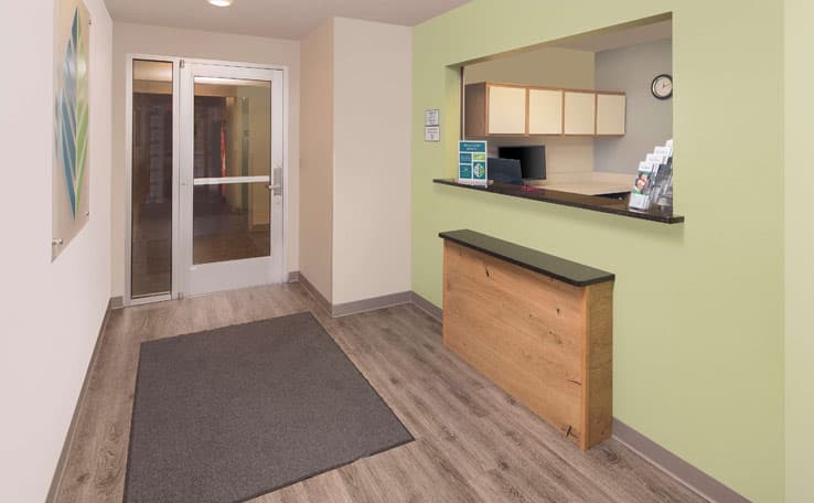 WoodSpring Suites Springdale photo 2 of 13