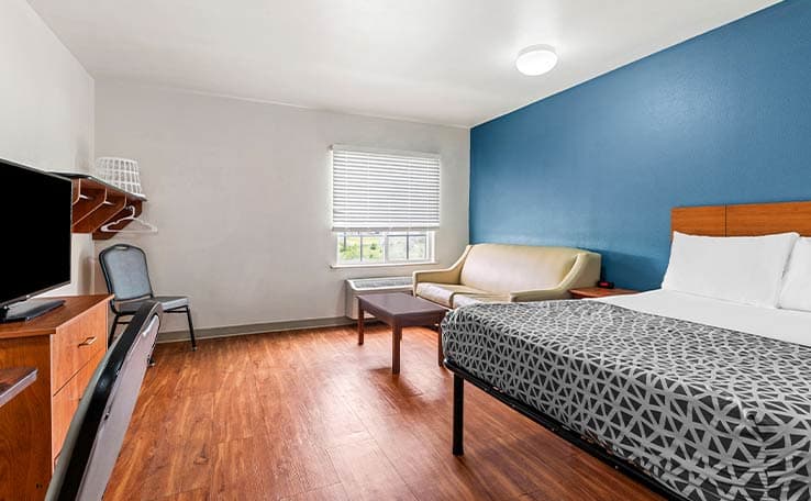 WoodSpring Suites Tulsa photo 12 of 14