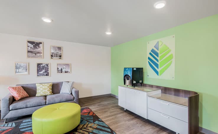 WoodSpring Suites Chicago Addison photo 3 of 15