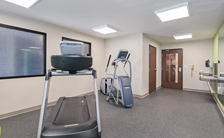 WoodSpring Suites Davenport Quad Cities photo 4 of 22