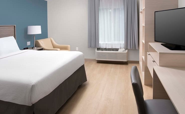 WoodSpring Suites Seattle Everett photo 8 of 21