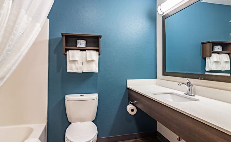 WoodSpring Suites Toledo Maumee photo 9 of 18