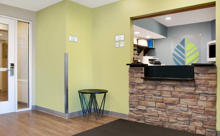 WoodSpring Suites Nashville Airport photo 2 of 20