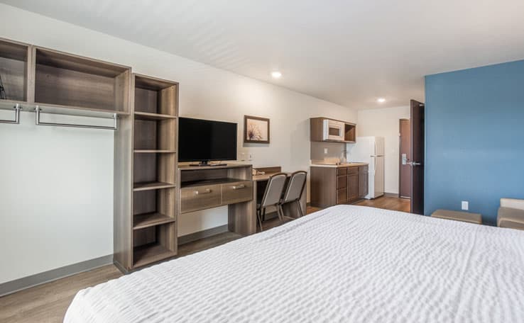 Extended Stay Hotel in Burbank, IL | WoodSpring Suites Chicago Midway